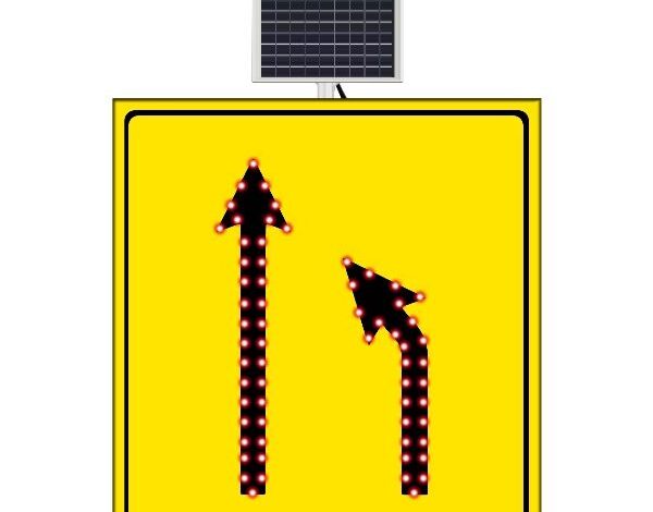 SL-06-1106 | Güneş Enerjili Daralan Yol Levhası (Sağdan Sola)